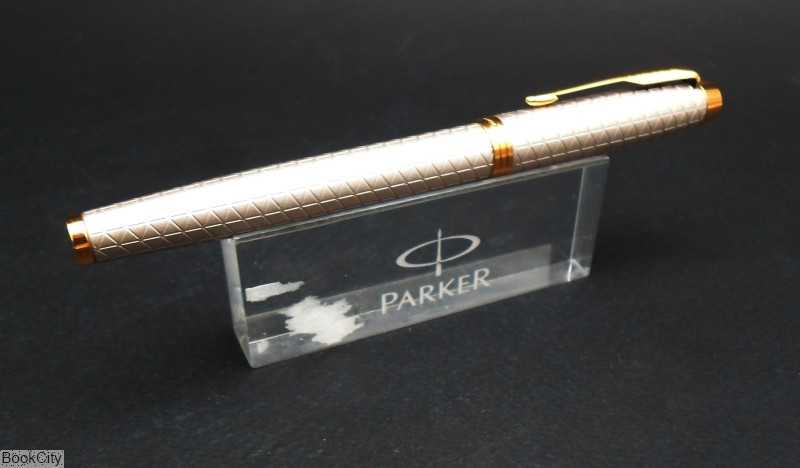 روان‌نویس نقره‌ای گیره طلا PARKER IM Premium Warm
