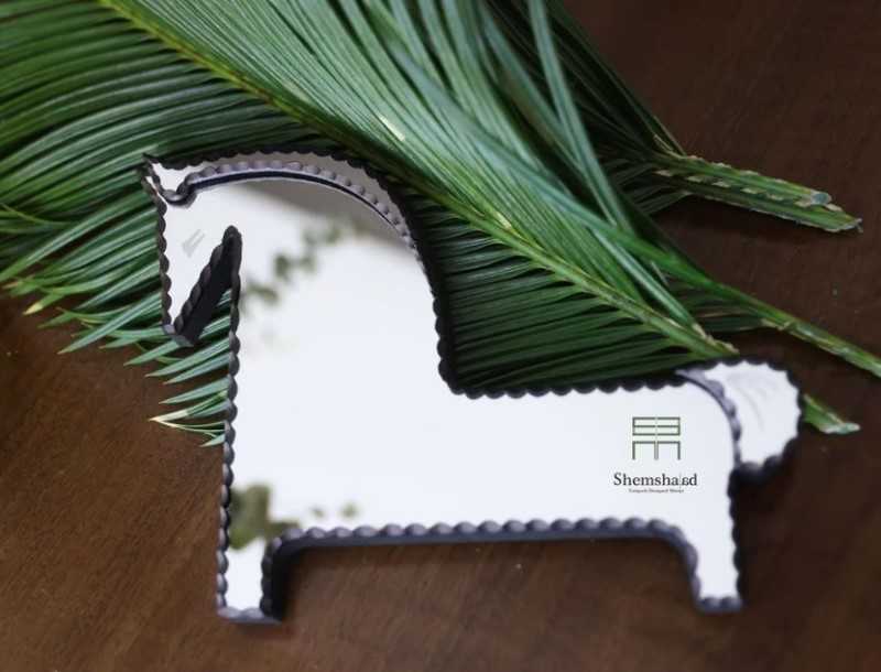 آینه طرح اسبک شمشاد