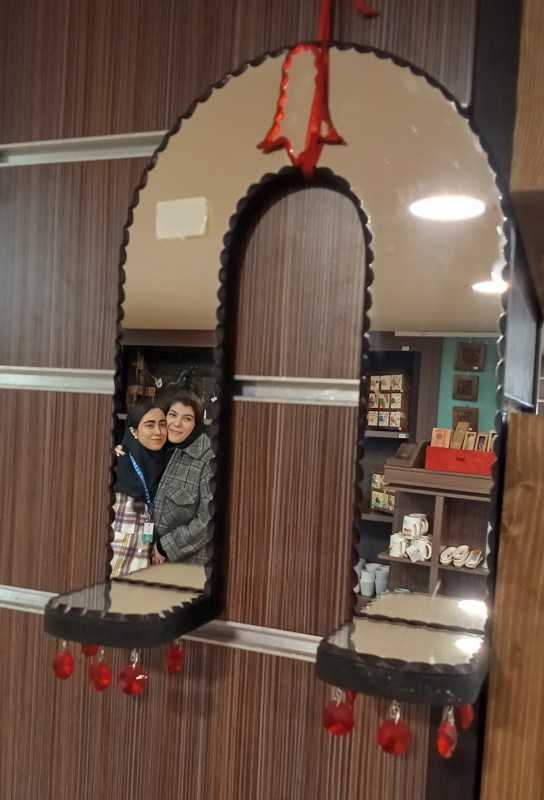 آینه طرح شمعدان نعل شمشاد