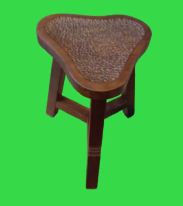 صندلی سه پایه نارون
