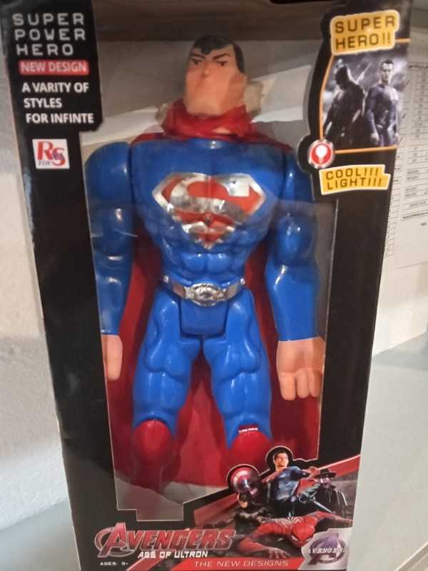 شخصیت‌های قهرمانان بزرگ چراغ‌دار (سوپرمن) Super Man 8853 - 0