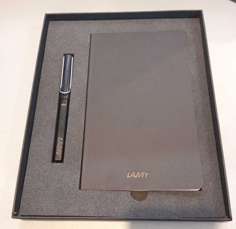 ست روان‌نویس و یادداشت مشکی LAMY E235319 Safari