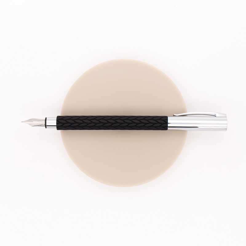 خودنویس بدنه مشکی طرح برگ FABER CASTELL 146060