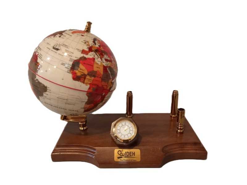 کره زمین 14 لاتین پایه چوبی چهار‌گوش (با ساعت و جای خودکار) IDEH 110 - 0
