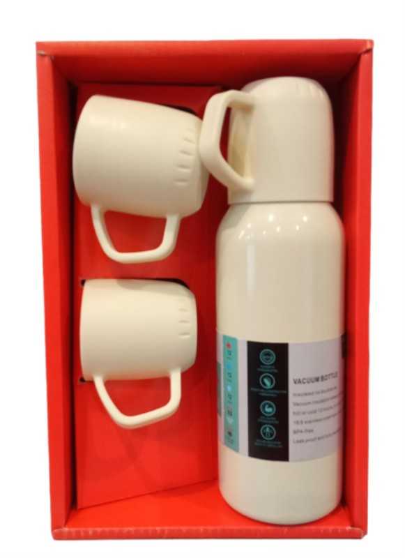 فلاسک با 3 لیوان کرم 001092