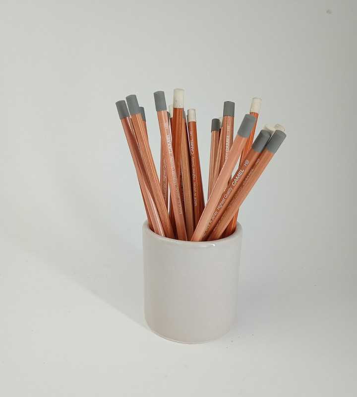 مداد مشکی طرح چوب Camel HB - 0