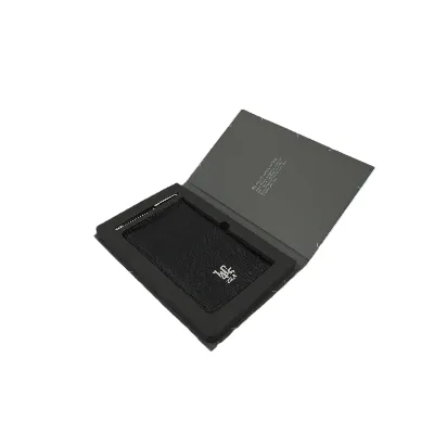 سررسید 1405 مشکی (کارا با خودکار و جعبه رث گرافیک)