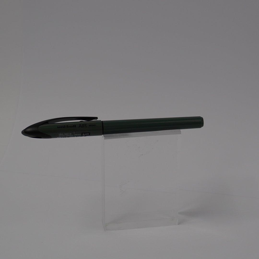 روان‌نویس مشکی بدنه سبز Uniball UBA-188C-M  MICRO Air